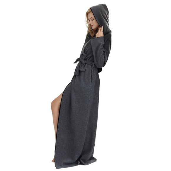 7 Veils Charcoal Gray Micro-Fleece Hooded Floor Length Robe Women's Size XL - Picture 3 of 11